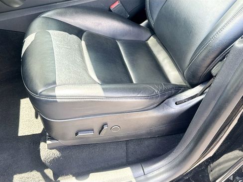 Used 2021 Tesla Model Y Long Range image 19