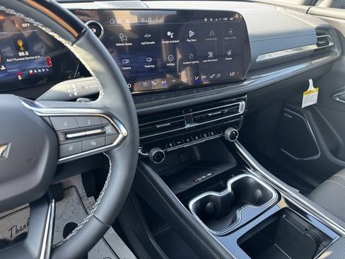 New 2026 Chevrolet Traverse High Country image 15