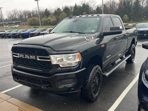 Used 2022 RAM 2500 Tradesman AWD/4WD image 1