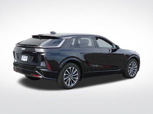Used 2024 Cadillac Lyriq Sport AWD/4WD image 3