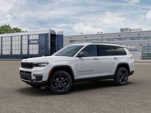New 2025 Jeep Grand Cherokee L Limited w/ Black Appearance Package AWD/4WD image 2