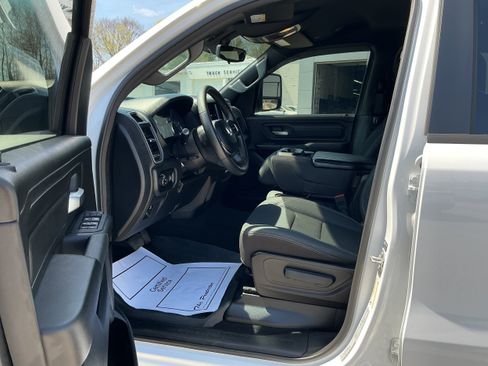 Used 2025 RAM 1500 Tradesman AWD/4WD image 8