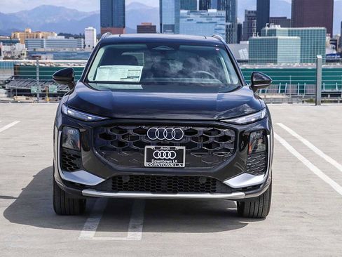 New 2026 Audi Q3 quattro 2.0T AWD/4WD image 2
