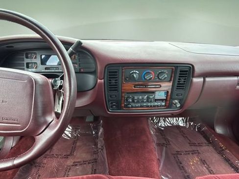 Used 1996 Chevrolet Caprice SS RWD image 11