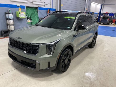 Used 2025 Kia Sorento X-Line EX AWD/4WD image 3