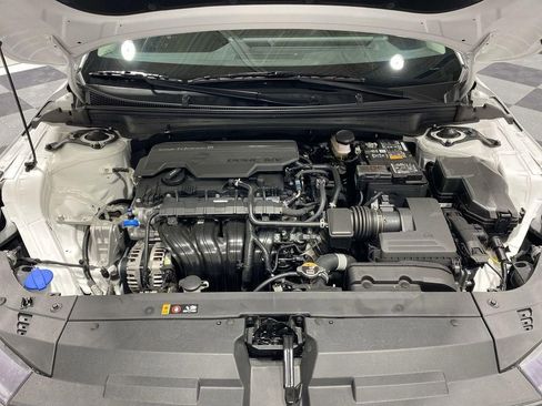 New 2026 Kia K4 LXS image 18