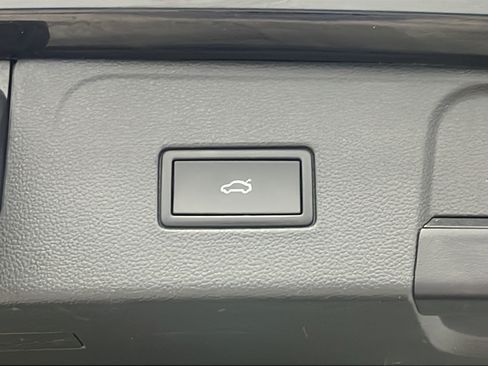 Used 2022 Volkswagen Atlas SE AWD/4WD image 30