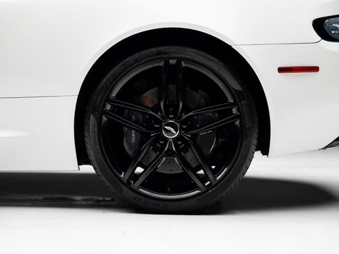 Used 2016 Aston Martin DB9 GT image 23