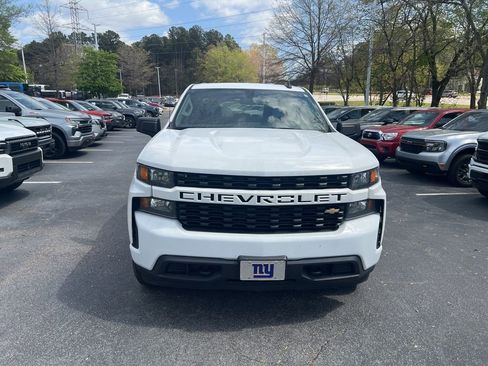 Used 2022 Chevrolet Silverado 1500 Custom image 5