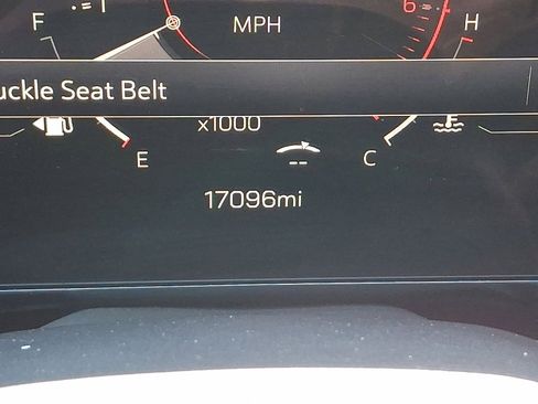 Used 2025 GMC Yukon Denali w/ Sun & Power Step Package AWD/4WD image 13