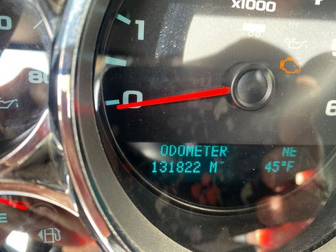 Used 2013 GMC Sierra 1500 SLE w/ Power Tech Package image 8