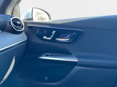 Used 2026 Mercedes-Benz GLC 300 GLC 300 image 19