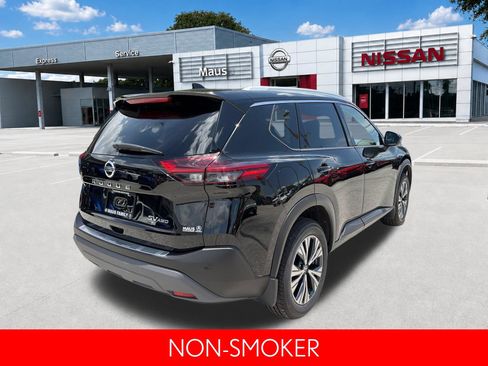 Used 2021 Nissan Rogue SV w/ Premium Package AWD/4WD image 4