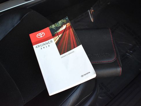 Used 2019 Toyota 4Runner Limited AWD 4dr SUV image 66