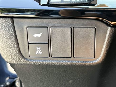 Used 2025 Honda CR-V EX-L image 18