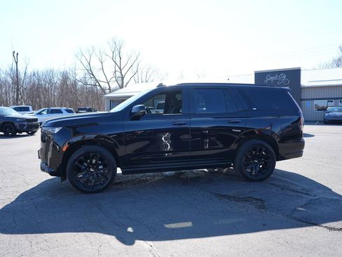 Used 2023 Cadillac Escalade Sport w/ LPO, ONYX Package image 6