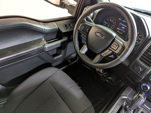 Used 2018 Ford F150 XLT w/ Equipment Group 302A Luxury image 9