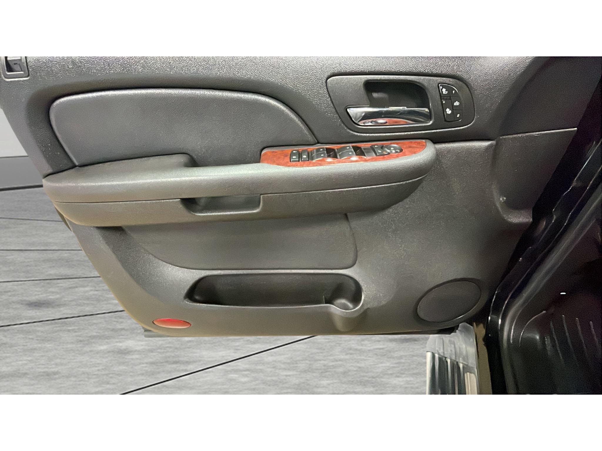 Used 2008 Chevrolet Silverado 3500 LTZ AWD/4WD image 10