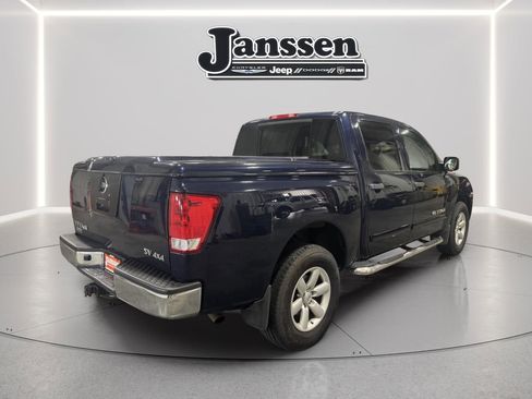 Used 2012 Nissan Titan SV image 5
