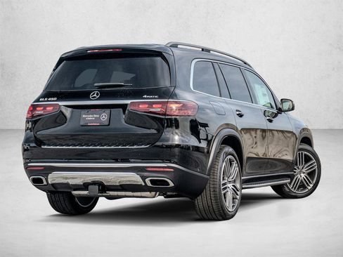 New 2026 Mercedes-Benz GLS 450 4MATIC image 4