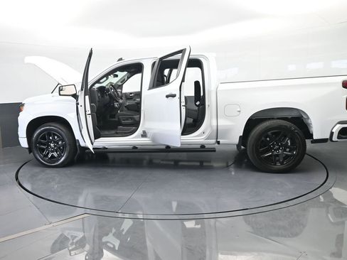 Used 2025 Chevrolet Silverado 1500 Custom image 76