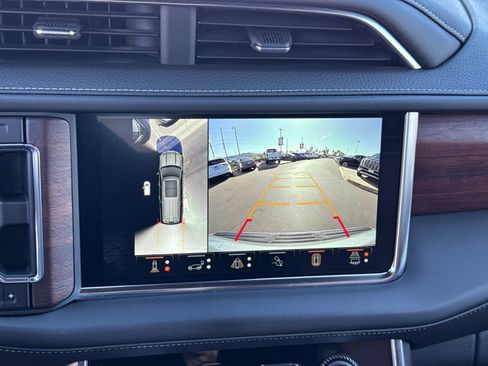 Certified 2024 GMC Yukon Denali Ultimate image 38