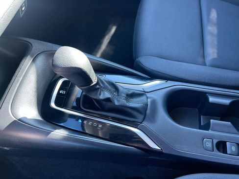 Used 2024 Toyota Corolla LE image 20