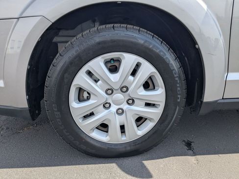 Used 2019 Dodge Journey SE w/ Premium Group FWD image 36