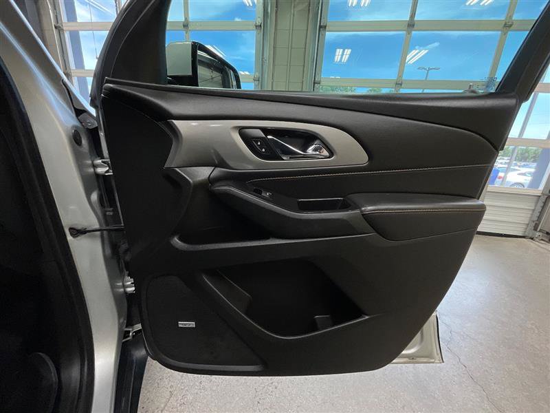 Used 2020 Chevrolet Traverse RS FWD image 30