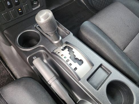 Used 2008 Toyota FJ Cruiser 4WD image 18