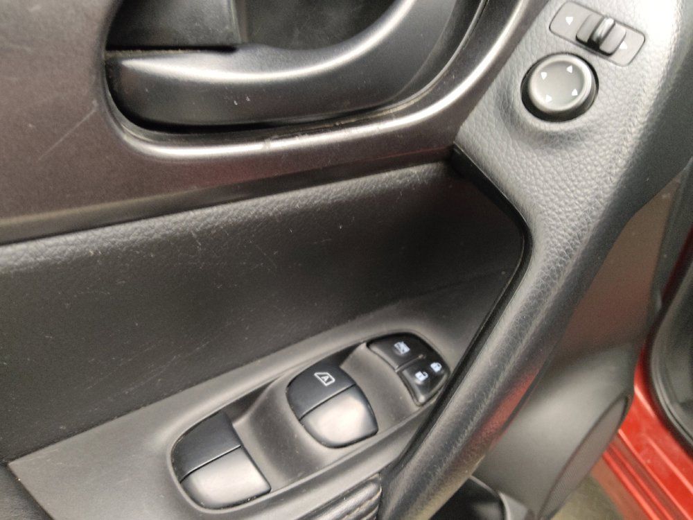 Used 2020 Nissan Rogue Sport S FWD image 27