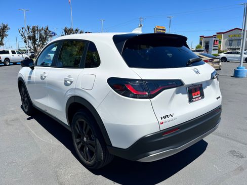 New 2027 Honda HR-V Sport image 7