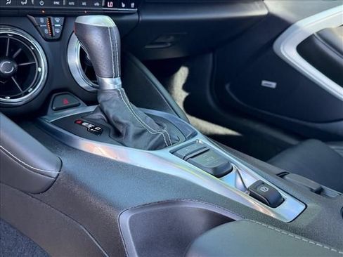 Used 2016 Chevrolet Camaro SS RWD image 21