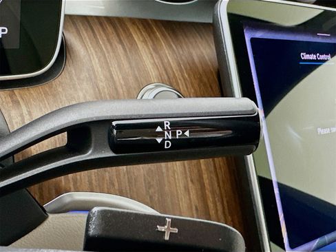 Used 2025 Mercedes-Benz C 300 Sedan image 18