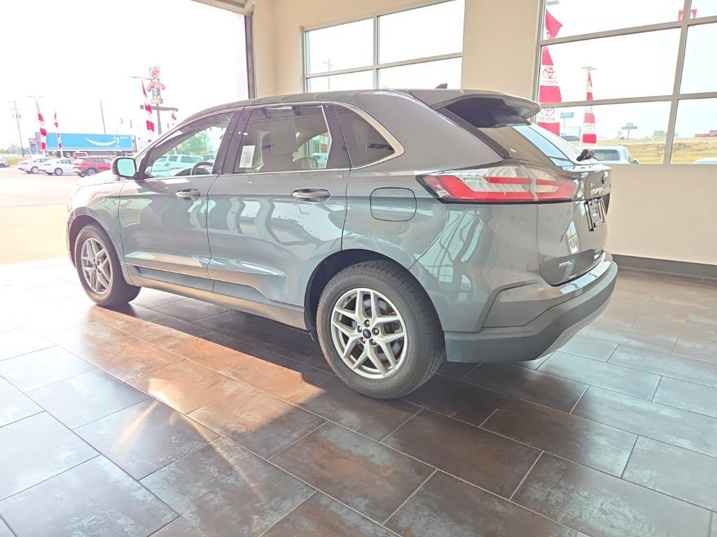 Used 2024 Ford Edge SEL AWD/4WD image 4