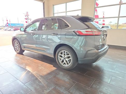 Used 2024 Ford Edge SEL AWD/4WD image 4