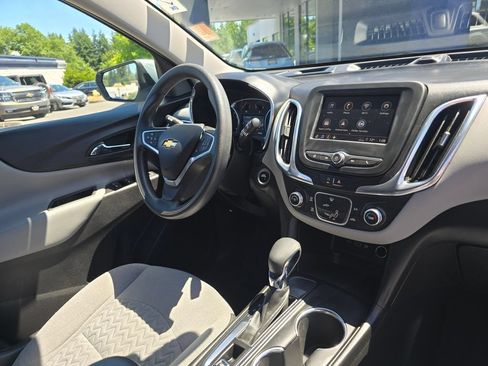 Used 2022 Chevrolet Equinox LT FWD image 10