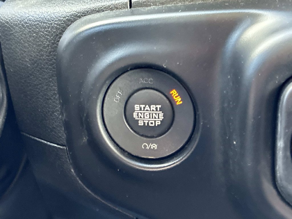 Certified 2022 Jeep Wrangler Unlimited Sport AWD/4WD image 25
