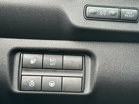 Certified 2023 Nissan Leaf SV Plus image 32