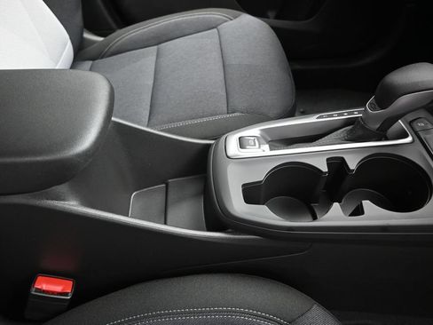New 2026 Chevrolet Trax LS w/ LS Convenience Package FWD image 27