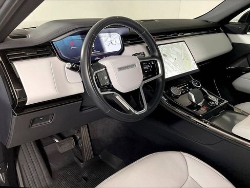 Used 2023 Land Rover Range Rover Sport SE image 14