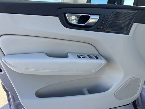 New 2026 Volvo XC60 B5 Ultra w/ Climate Package image 12