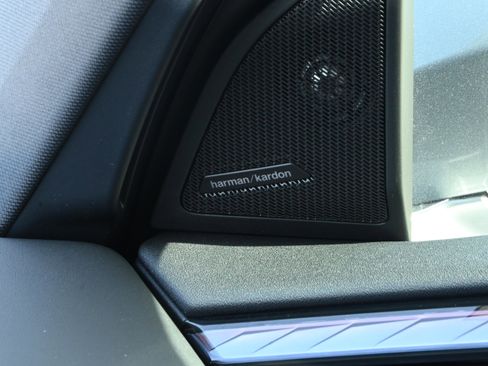 New 2026 BMW X3 xDrive30 w/ Premium Package image 23