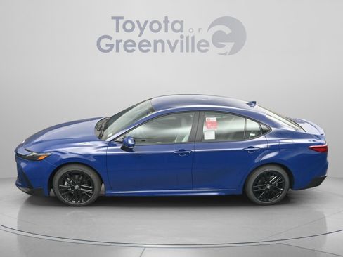New 2026 Toyota Camry SE FWD image 4