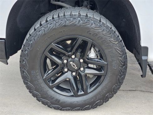 Certified 2024 Chevrolet Silverado 1500 LT Trail Boss w/ Protection Package image 9