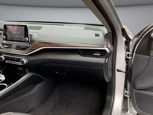 Used 2023 Nissan Altima 2.5 SV image 25