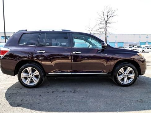 Used 2013 Toyota Highlander Limited image 10