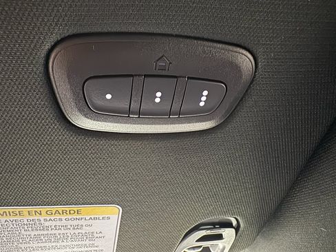 Used 2026 RAM 1500 Laramie AWD/4WD image 24