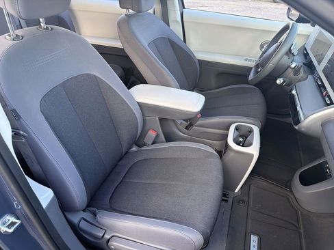 Used 2024 Hyundai Ioniq 5 SEL image 25