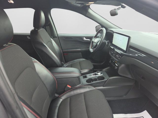 Used 2024 Ford Escape ST-Line w/ Tech Pack #1 AWD/4WD image 25